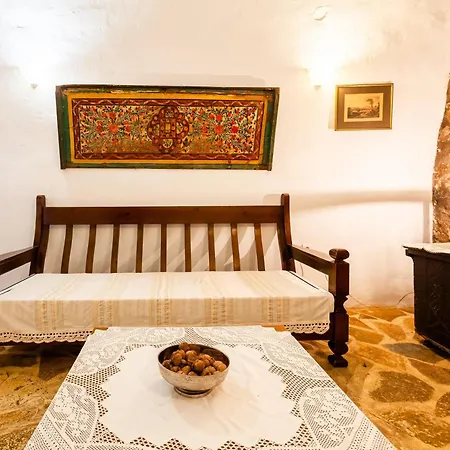 Stone House - Private Garden Retreat * Milea (Messenia)