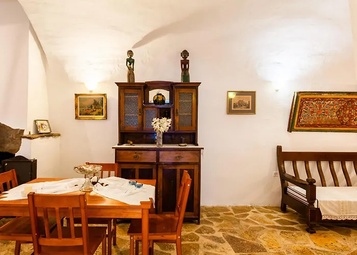 Stone House - Private Garden Retreat Milea