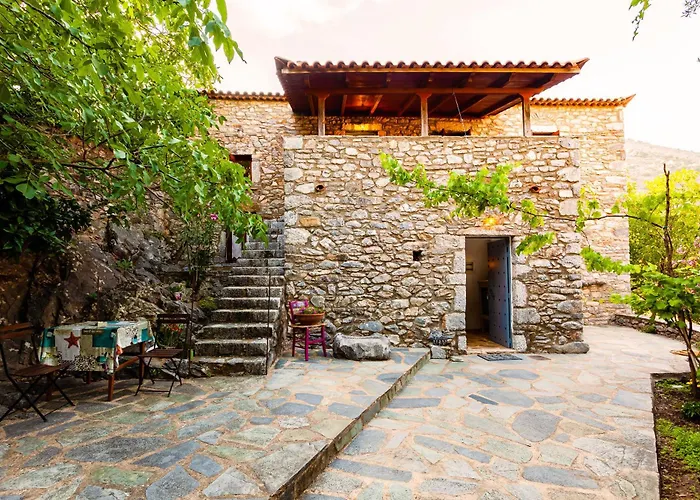 Stone House - Private Garden Retreat Milea