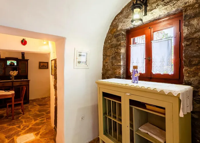 Stone House - Private Garden Retreat Milea